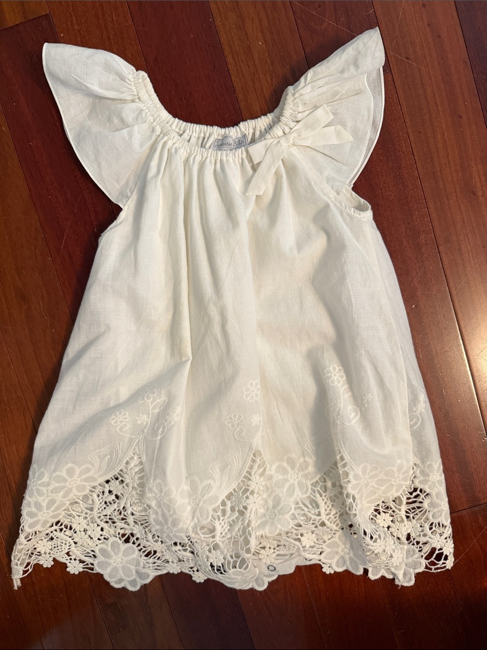 Fantasie Bebe’s 24 month Baby Girl Dress with attached bubble. Cream Linen